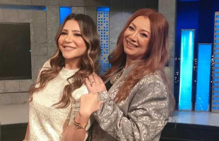 تصريحات
      صادمة
      عن
      أبنائها
      ووالدتها..
      لماذا
      تقدمت
      الفنانة
      انتصار
      ببلاغ
      لمباحث
      الانترنت
      ؟ .. بوابة المساء الاخباري