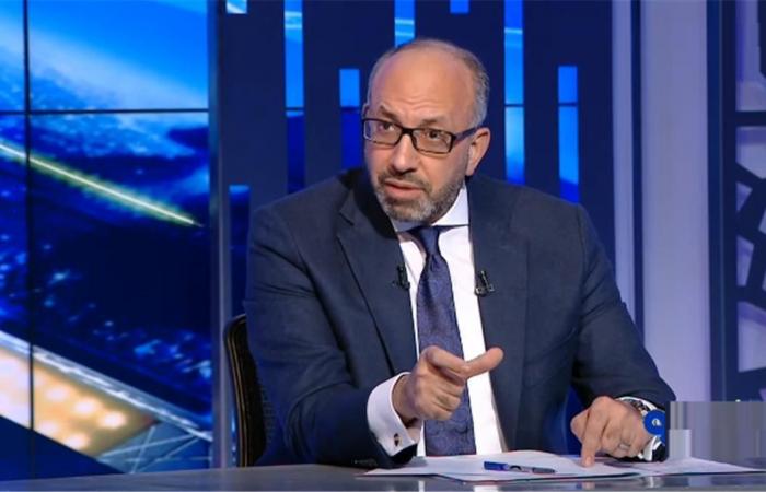 حسام
      المندوه:
      الزمالك
      يُعاني
      عبر
      تاريخه
      من
      الأخطاء
      التحكيمية..
      وسيكون
      لنا
      رد
      فعل
      مع
      كاف