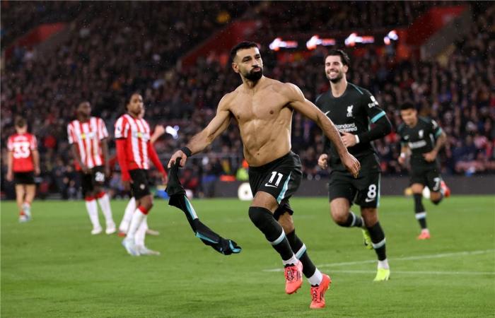 محمد
      صلاح
      بعد
      فوز
      ليفربول
      على
      ساوثهامبتون:
      الدور
      الآن
      على
      مانشستر
      سيتي