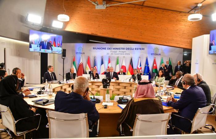 بدر
      عبد
      العاطي
      يشارك
      باجتماع
      وزراء
      خارجية
      "G7"
      بإيطاليا . المساء الاخباري