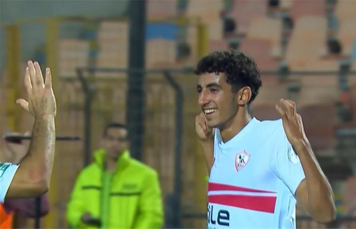 فيديو
      |
      إيشو
      يسجل
      هدف
      الزمالك
      الأول
      أمام
      بلاك
      بولز
      في
      الكونفدرالية