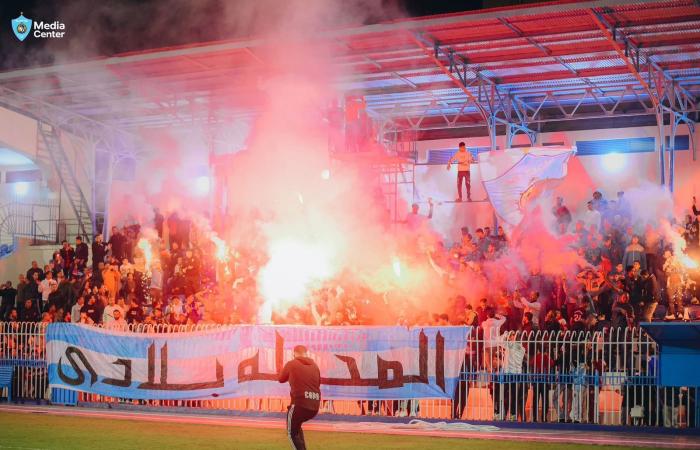 بالشماريخ..
      الجماهير
      تشعل
      أجواء
      تدريب
      غزل
      المحلة
      قبل
      مواجهة
      الزمالك
      (صور) المساء الاخباري ..