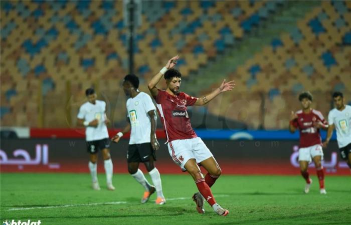 حكم
      مباراة
      الأهلي
      والبنك
      الأهلي
      في
      الدوري
      المصري