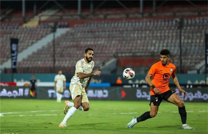 رجل
      مباراة
      الأهلي
      والبنك
      الأهلي
      في
      الدوري
      المصري