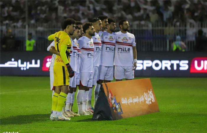 حازم
      إمام:
      لاعب
      الزمالك
      بعيد
      عن
      حالته
      الفنية
      وقد
      يرحل
      عن
      الفريق