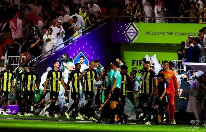 اتحاد
      جدة
      يتحدى
      النصر
      في
      كلاسيكو
      الكرة
      السعودية - بوابة المساء الاخباري