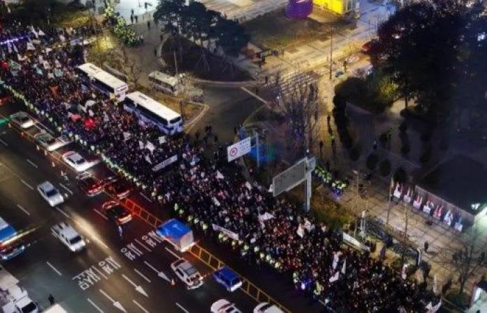 بتهمة الخيانة.. البرلمان الكوري الجنوبي يتحرك لعزل الرئيس .. بوابة المساء الاخباري