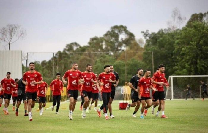 الأهلي
      ينهي
      تدريبه
      الأول
      في
      جنوب
      إفريقيا
      استعدادًا
      لمباراة
      أورلاندو - بوابة المساء الاخباري