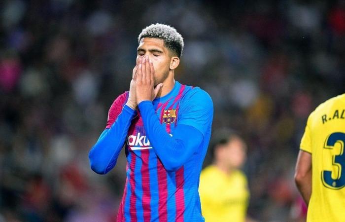 برشلونة
      يستعيد
      خدمات
      أراوخو
      أمام
      دورتموند
      في
      دوري
      أبطال
      أوروبا - بوابة المساء الاخباري