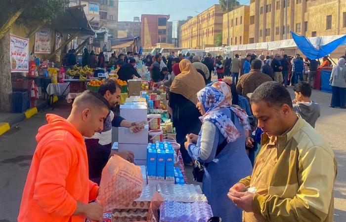 أسواق
      اليوم
      الواحد
      متنفس
      جديد
      للمواطنين
      بالإسكندرية المساء الاخباري ..