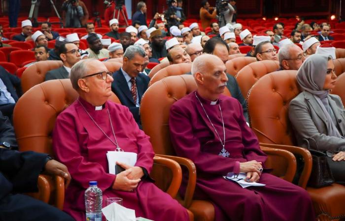 رئيس أساقفة الكنيسة الأسقفية يشارك في "اليوم العالمي للإفتاء" .. صور .. بوابة المساء الاخباري