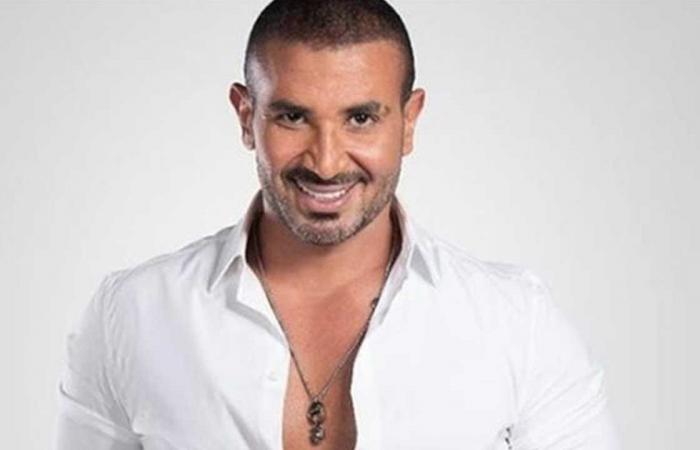 أحمد
      سعد
      يتألق
      في
      حفله
      بالكويت
      بقميص
      فاخر
      بقيمة
      214
      ألف
      جنيه
      مصري