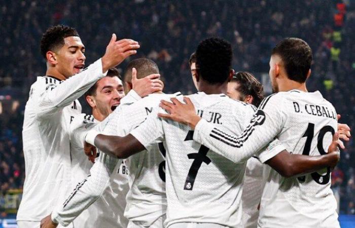 مشاهدة
      مباراة
      ريال
      مدريد
      وباتشوكا
      في
      نهائي
      كأس
      القارات
      للأندية
      2024،
      بث
      مباشر
      اليوم - بوابة المساء الاخباري