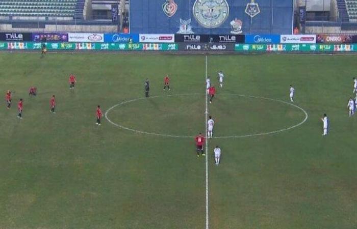 بهدفي
      شحاتة
      وحسام
      أشرف..
      الزمالك
      يتقدم
      على
      طلائع
      الجيش
      2-1
      في
      الشوط
      الأول
      «فيديو» - بوابة المساء الاخباري