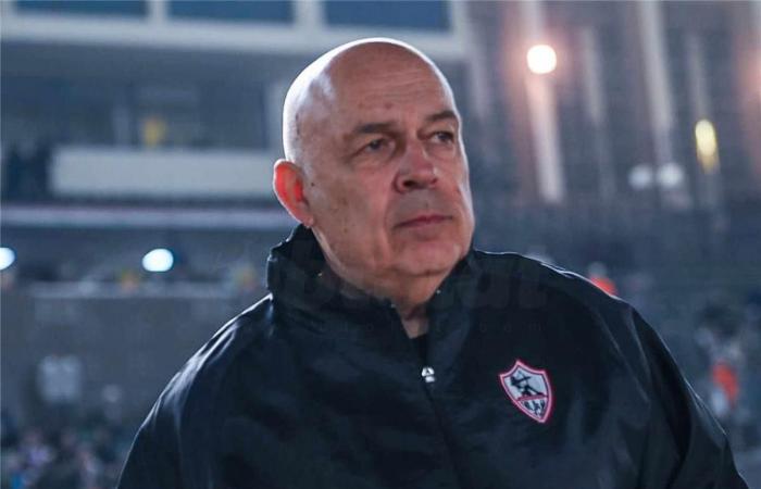 جروس
      يرد
      على
      سؤال
      بشأن
      الراحلين
      عن
      الزمالك..
      ويؤكد:
      زيزو
      لاعب
      يخوف