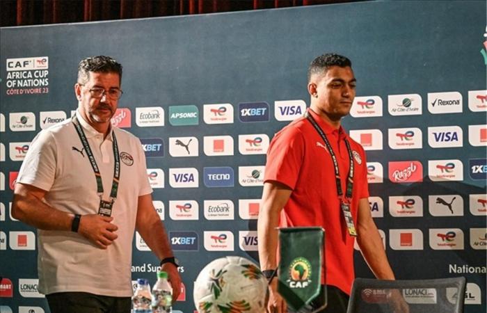 تقارير:
      فيتوريا
      يرغب
      في
      لم
      الشمل
      مع
      مصطفى
      محمد..
      وموقف
      اللاعب
      من
      عرض
      الأهلي