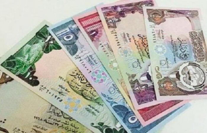 سعر
      الدينار
      الكويتي
      في
      مصر
      اليوم..
      الأحد
      29-12-2024 - بوابة المساء الاخباري