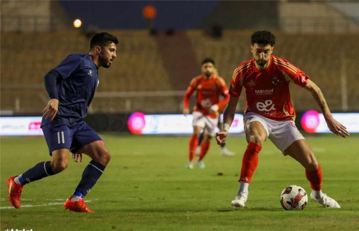 الأهلي
      يسقط
      في
      فخ
      التعادل
      أمام
      إنبي
      بـ
      الدوري
      المصري