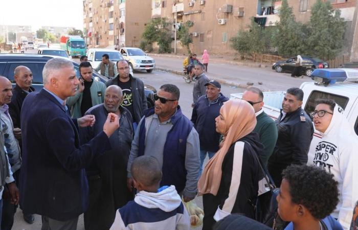 محافظ
      أسوان
      يتفقد
      حى
      المحمودية
      للاطمئنان
      على
      انتظام
      تشغيل
      مياه
      الشرب . المساء الاخباري