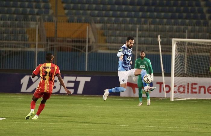 دوري
      أبطال
      أفريقيا..
      بيراميدز
      يقلب
      الطاولة
      على
      الترجي
      بثنائية
      في
      الوقت
      بدل
      الضائع المساء الاخباري ..