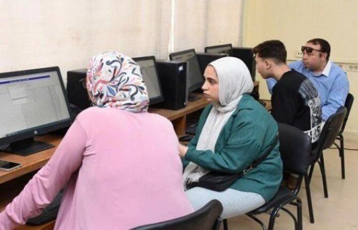 جامعة
      حلوان
      تعلن
      عن
      فتح
      باب
      التقدم
      للالتحاق
      بالدراسات
      العليا - بوابة المساء الاخباري