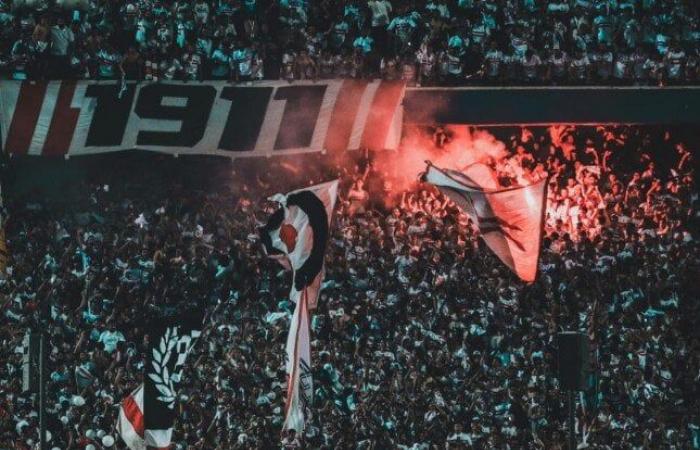 في
      ذكرى
      التأسيس..
      تعرف
      على
      أبرز
      بطولات
      نادي
      الزمالك - بوابة المساء الاخباري