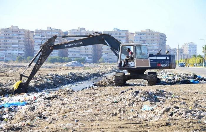 رئيس مدينة بورفؤاد يوجه بتكثيف الجهود وتطهير مصرف الملاحات .. بوابة المساء الاخباري