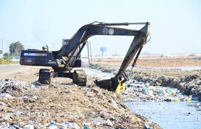 رئيس مدينة بورفؤاد يوجه بتكثيف الجهود وتطهير مصرف الملاحات .. بوابة المساء الاخباري