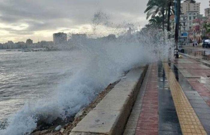 أمطار
      غزيرة
      وانخفاض
      بدرجات
      الحرارة..
      نوة
      الفيضة
      الكبرى
      تضرب
      المحافظات - بوابة المساء الاخباري