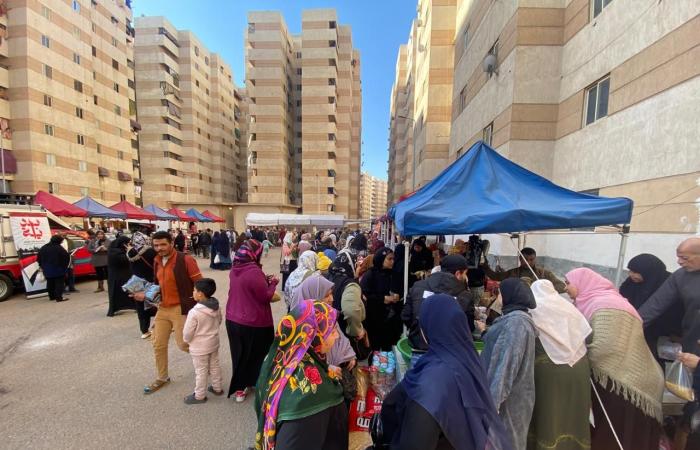 رئيس
      حي
      غرب
      بالإسكندرية
      تشهد
      سوق
      اليوم
      الواحد
      ببشاير
      الخير المساء الاخباري ..