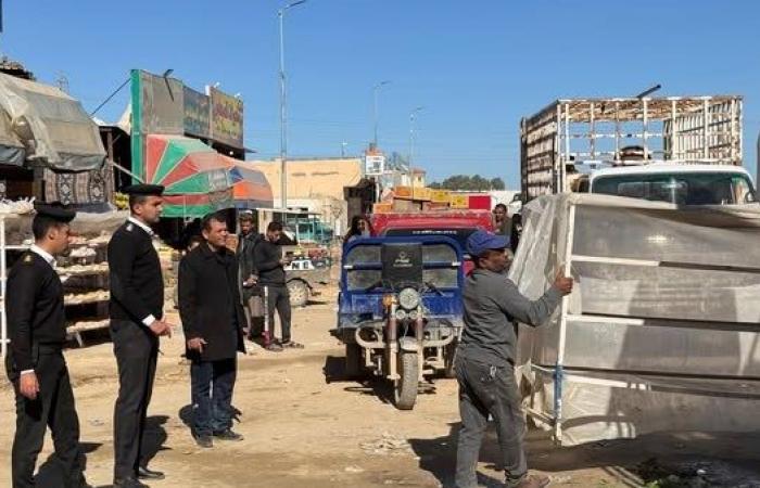 حملة لإزالة الإشغالات بمدينة الضبعة وتحرير 20 محضر مخالفة .. بوابة المساء الاخباري