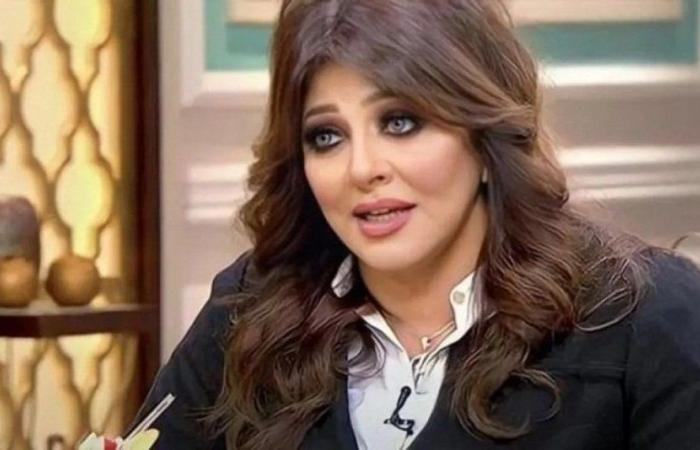 محاكمة
      مساعدة
      الفنانة
      هالة
      صدقي..
      بعد
      قليل - بوابة المساء الاخباري