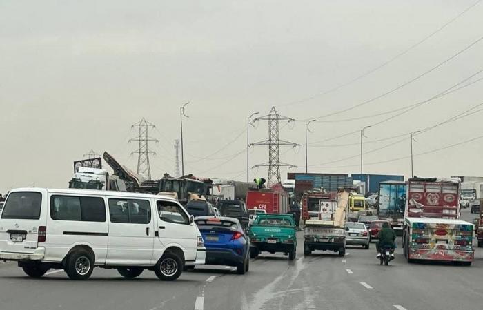 العربيات خردة.. اللقطات الأولى من حادث الدائري الأوسطي بحلوان .. بوابة المساء الاخباري