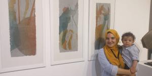 الفنانة
      التشكيلية
      أميرة
      سعد:
      أشارك
      بالمعرض
      العام
      للمرة
      الأولى
      بـ
      3
      لوحات الفجر سبورت