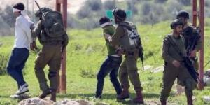 الفجر سبورت .. الاحتلال
      يعتقل
      12
      فلسطينياً
      من
      الضفة