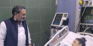 عبدالرحيم
      علي
      يزور
      الزميلة
      سمية
      أحمد
      في
      مستشفى
      المنيل
      التخصصي . الفجر سبورت