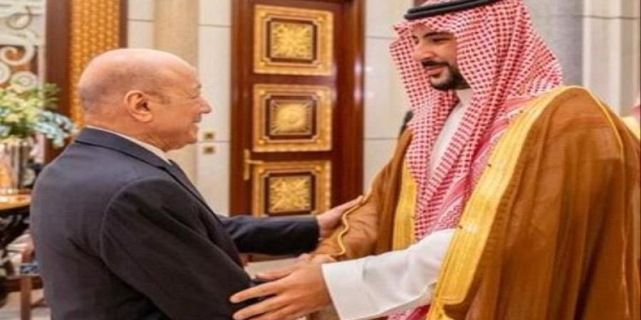 الفجر سبورت .. لم
      يكن
      متوقع
      ..اقوى
      رد
      سعودي
      على
      تصعيد
      الحوثي
      وتهديداته
      للرياض!!