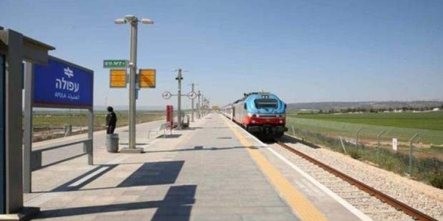 الفجر سبورت .. إعلام
      إسرائيلي:
      توقف
      حركة
      القطارات
      من
      حيفا
      إلى
      نهاريا
      بسبب
      الوضع
      الأمني